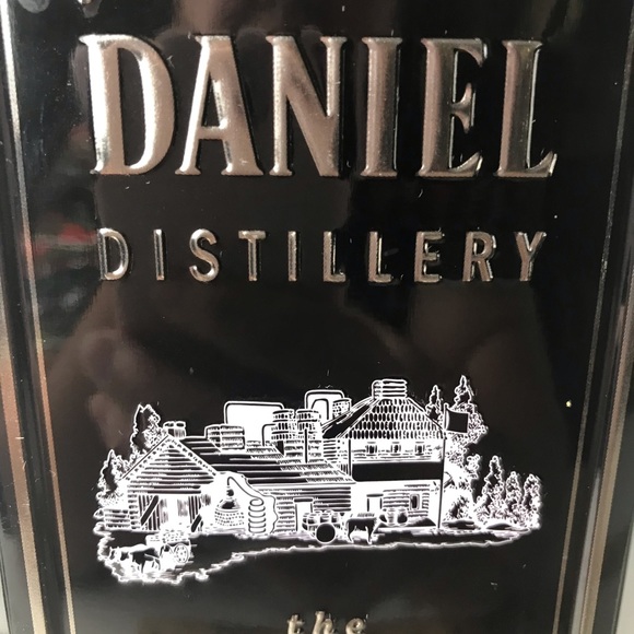 Jack Daniels Tennessee Whiskey EMPTY Tin BLACK Top Opening Gift Box No 7 - Picture 3 of 16